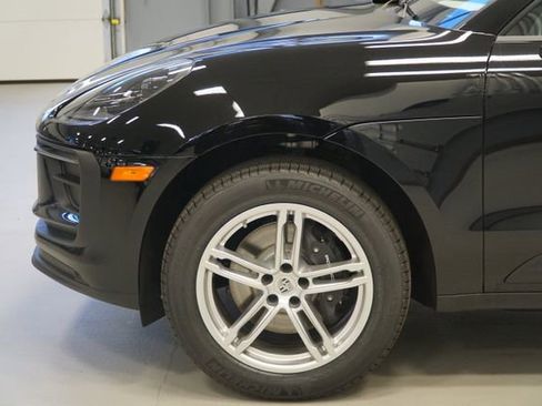New 2026 Porsche Macan image 16