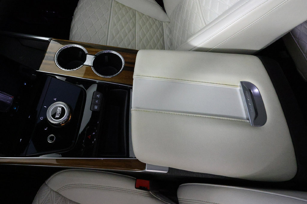 Used 2025 Cadillac Escalade Sport Platinum AWD/4WD image 42