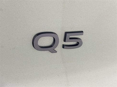 Used 2025 Audi Q5 Prestige image 26