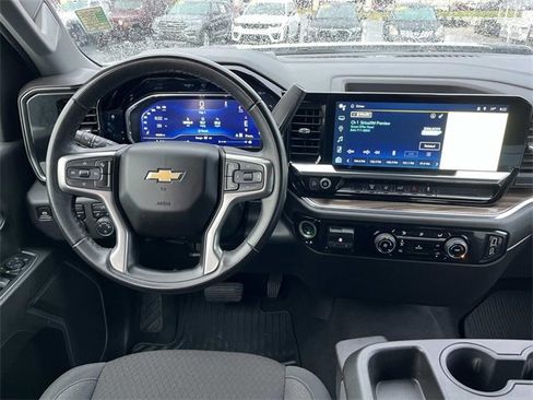 Used 2024 Chevrolet Silverado 3500 LT image 14