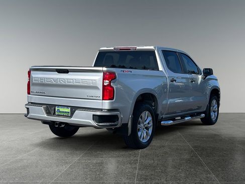Used 2020 Chevrolet Silverado 1500 Custom w/ Custom 2.7L Value Package AWD/4WD image 10