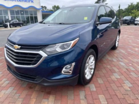 Used 2019 Chevrolet Equinox LT w/ Driver Convenience Package FWD image 1