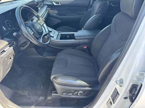 Used 2024 Hyundai Palisade Calligraphy image 9
