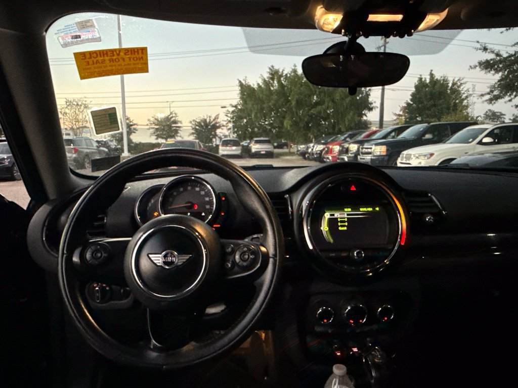 Used 2017 MINI Cooper Clubman FWD image 11