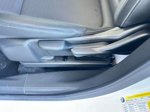 Used 2025 Buick Encore GX Preferred image 23