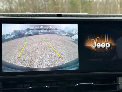 Used 2024 Jeep Wrangler Sport S image 32