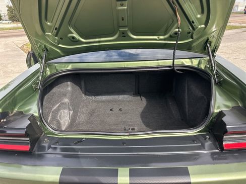 Used 2018 Dodge Challenger SRT Hellcat image 17