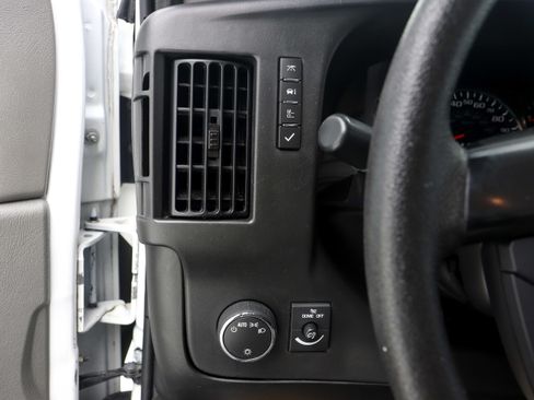 Used 2016 Chevrolet Express 3500 LT w/ LT Preferred Equipment Group RWD image 23