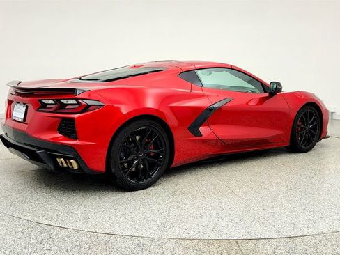 Used 2025 Chevrolet Corvette Stingray Preferred Cpe w/ Body-Color Dual Roof Package RWD image 5
