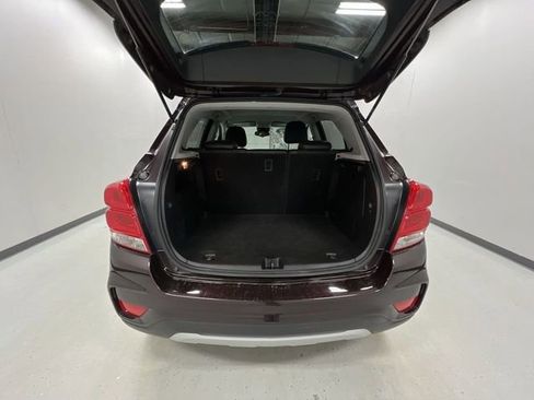 Used 2022 Chevrolet Trax LT AWD/4WD image 22