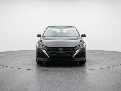 Used 2025 Nissan Sentra SV image 2