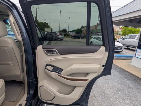 Used 2019 GMC Yukon Denali w/ Open Road Package AWD/4WD image 39