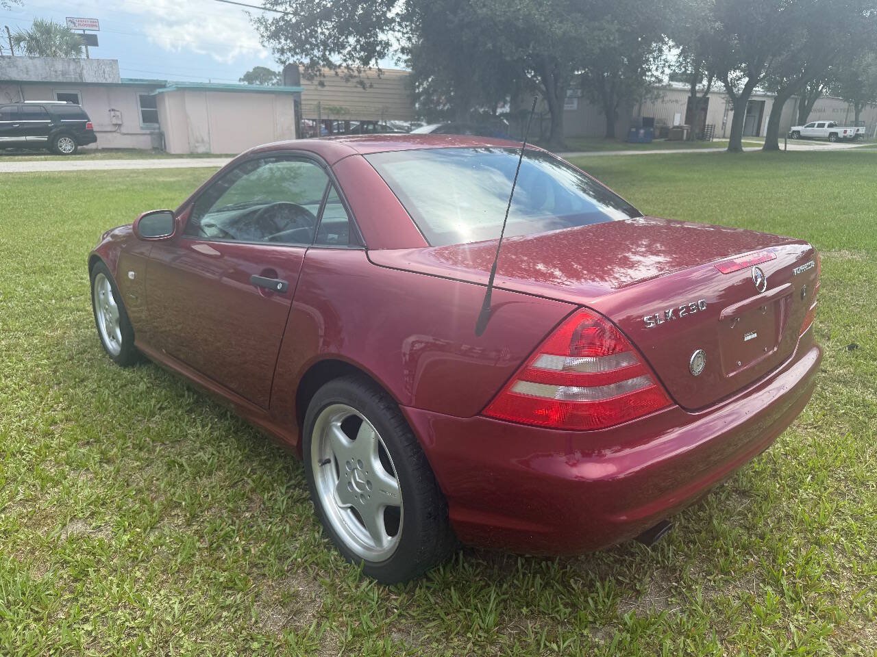 Used 2000 Mercedes-Benz SLK 230 image 4