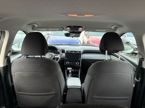 Used 2023 Hyundai Tucson SE image 14