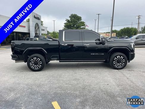 Used 2026 GMC Sierra 2500 Denali Ultimate AWD/4WD image 2