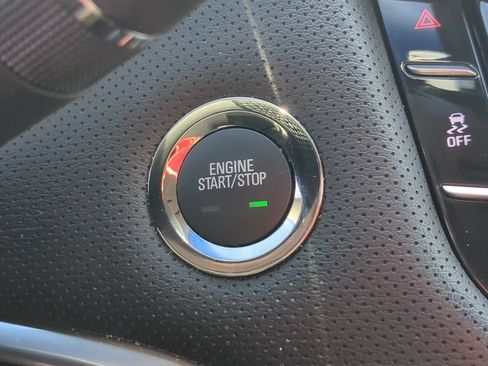 Certified 2018 Cadillac XTS Luxury FWD image 15