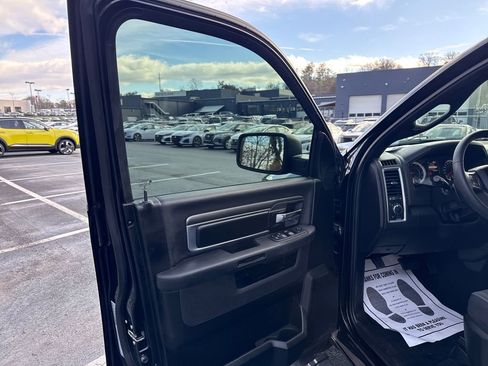 Used 2022 RAM 1500 Classic Warlock image 10