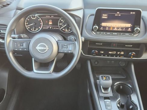 Used 2024 Nissan Rogue SV FWD image 25
