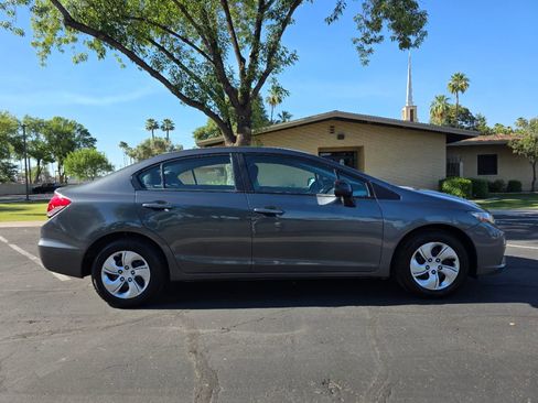 Used 2013 Honda Civic LX image 3