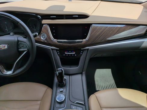 Used 2023 Cadillac XT6 Premium Luxury w/ Platinum Package FWD image 33