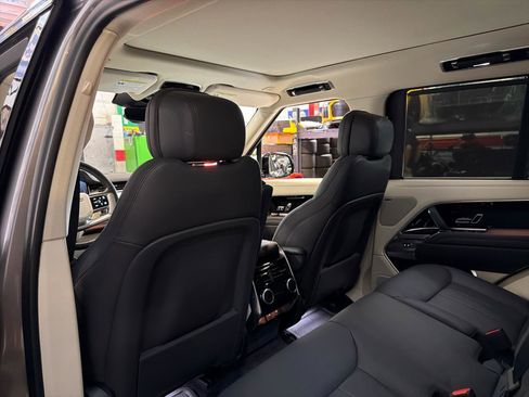 Used 2023 Land Rover Range Rover SE AWD/4WD image 23
