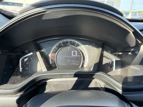 Used 2018 Honda CR-V LX image 7