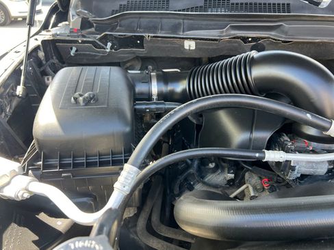 Used 2018 RAM 1500 Outdoorsman AWD/4WD image 41