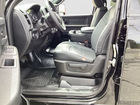 New 2026 RAM 2500 Tradesman w/ Chrome Appearance Group AWD/4WD image 10