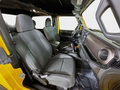 Used 2020 Jeep Wrangler Sport AWD/4WD image 22