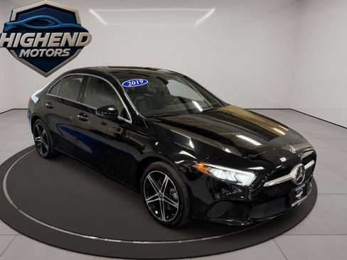 Used 2019 Mercedes-Benz A 220 4MATIC w/ Premium Package image 8