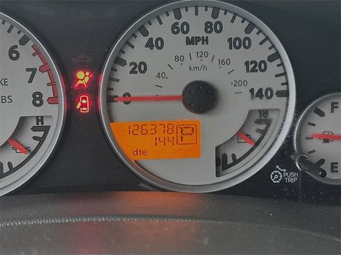 Used 2018 Nissan Frontier PRO-4X w/ Pro-4x Luxury Package image 15