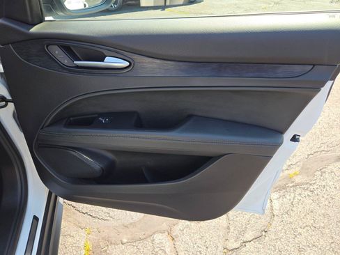 Used 2024 Alfa Romeo Stelvio Sprint RWD image 16