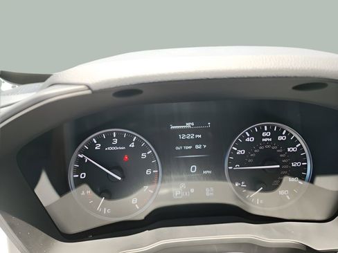 Used 2025 Subaru Crosstrek 2.0i Premium image 12