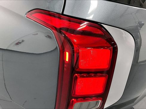 Used 2024 Hyundai Palisade SE AWD/4WD image 35