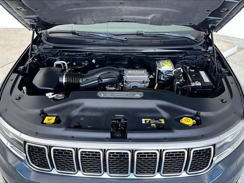 Used 2022 Jeep Wagoneer Series I RWD image 12