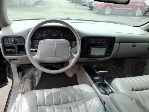 Used 1996 Chevrolet Impala SS RWD image 12