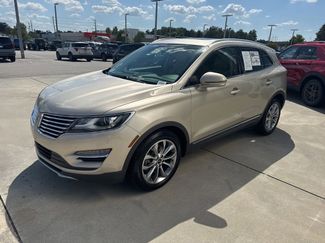 Used 2017 Lincoln MKC Select w/ Select Plus Package FWD video 3
