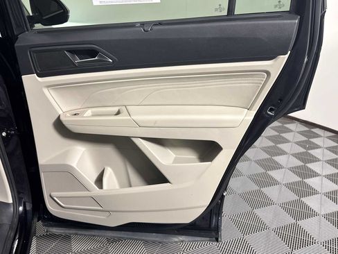 Used 2022 Volkswagen Atlas SE w/ Black Wheel Package AWD/4WD image 19