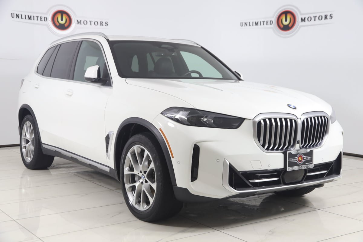 Used 2024 BMW X5 xDrive40i w/ Parking Assistance Package AWD/4WD image 19