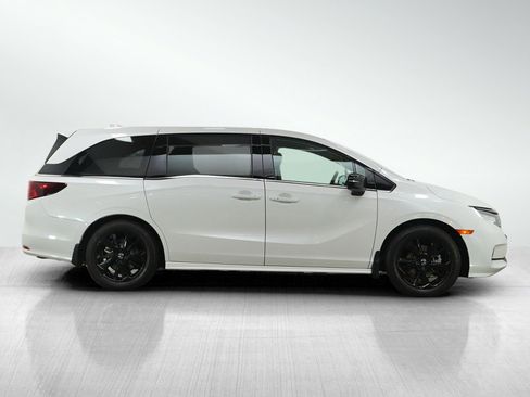 Used 2023 Honda Odyssey Sport image 6