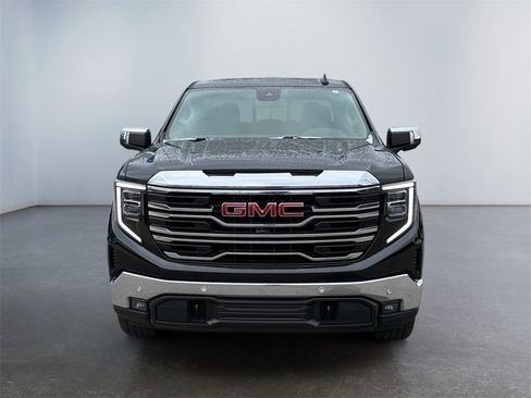 Used 2022 GMC Sierra 1500 SLT w/ SLT Premium Plus Package image 8