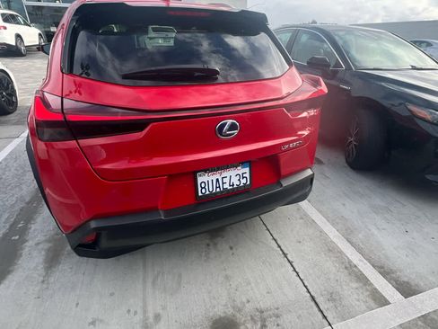 Used 2020 Lexus UX 250h image 4