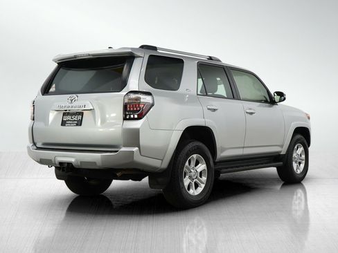 Used 2024 Toyota 4Runner SR5 Premium image 5