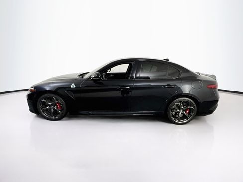 Used 2023 Alfa Romeo Giulia Quadrifoglio RWD image 8