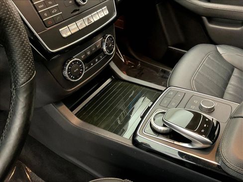 Certified 2019 Mercedes-Benz GLS 450 4MATIC image 18