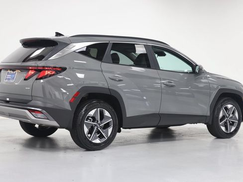 Certified 2025 Hyundai Tucson SEL AWD/4WD image 7