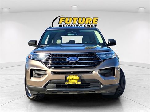Certified 2021 Ford Explorer XLT w/ Class III Trailer Tow Package image 2
