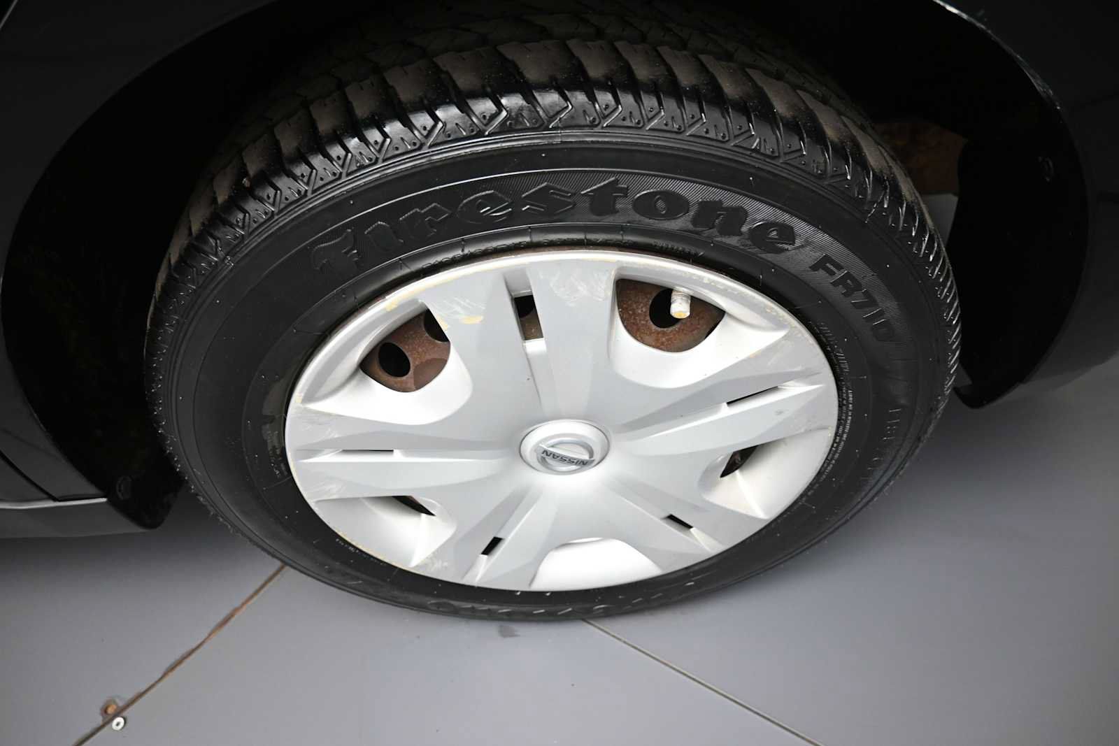 Used 2011 Nissan Versa 1.8 S FWD image 15