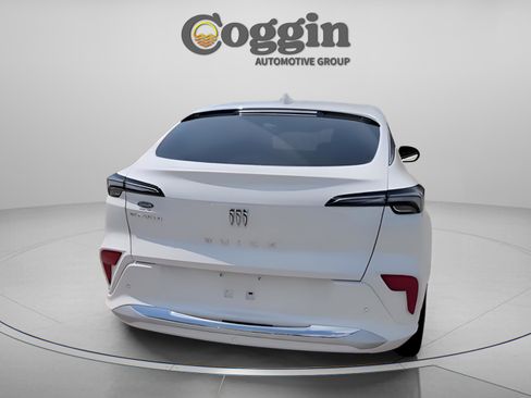 New 2025 Buick Envista Avenir image 13