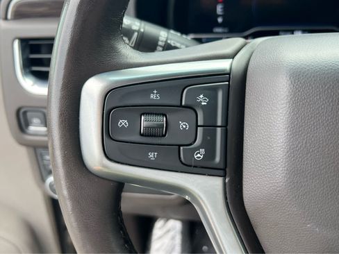 Used 2022 Chevrolet Tahoe LT w/ LT Signature Plus Package AWD/4WD image 32